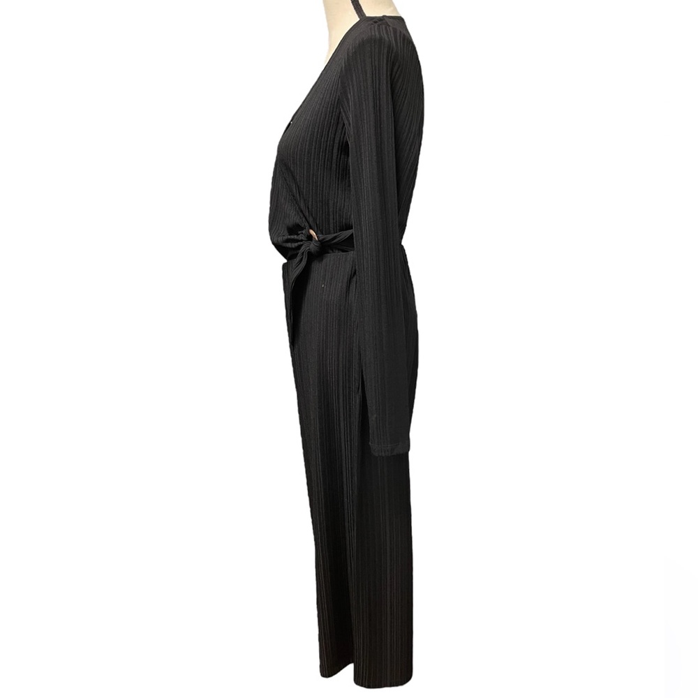 Revolve Heartloom Two Piece Black Ribbed Set - Picture 3 of 8